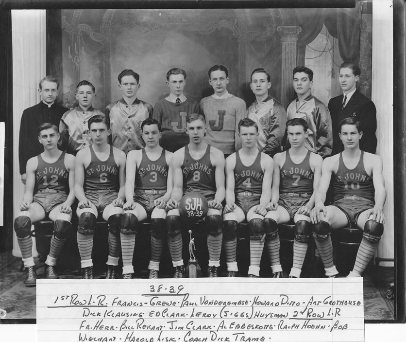 1938-39 Delphos St. John's Boys Basketball Team Picture