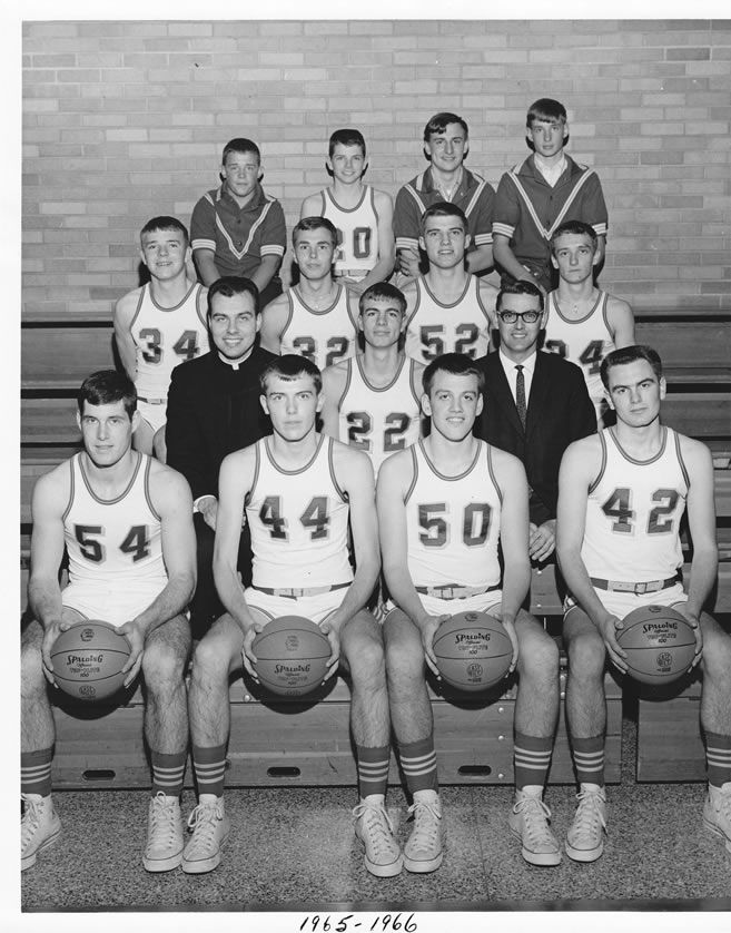 1965-66 Delphos St. John's Boys Basketball Team Picture